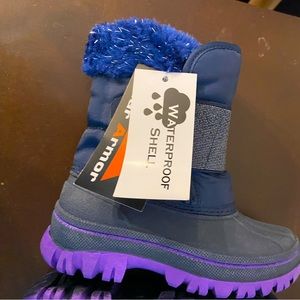Polar Armor Sz 7/8 toddler boot! Blue/purple. Winter waterproof fleece! New